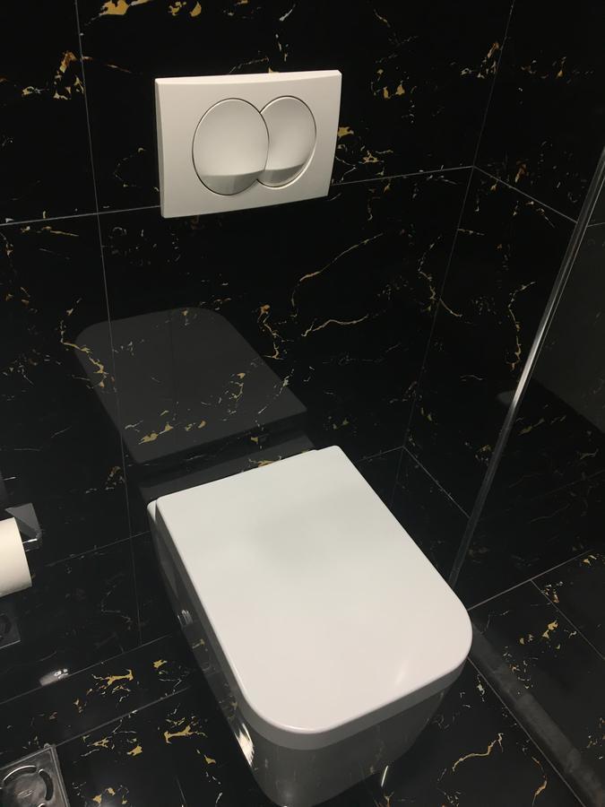 Soleo Hotel Тирана Екстер'єр фото