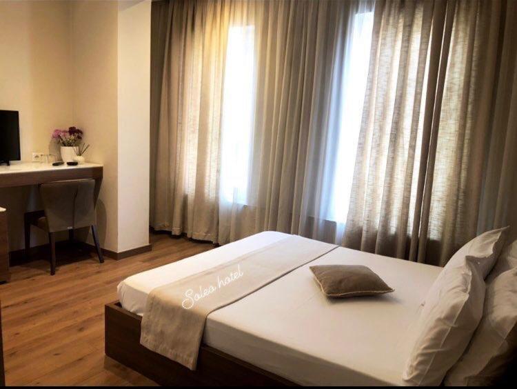 Soleo Hotel Тирана Екстер'єр фото